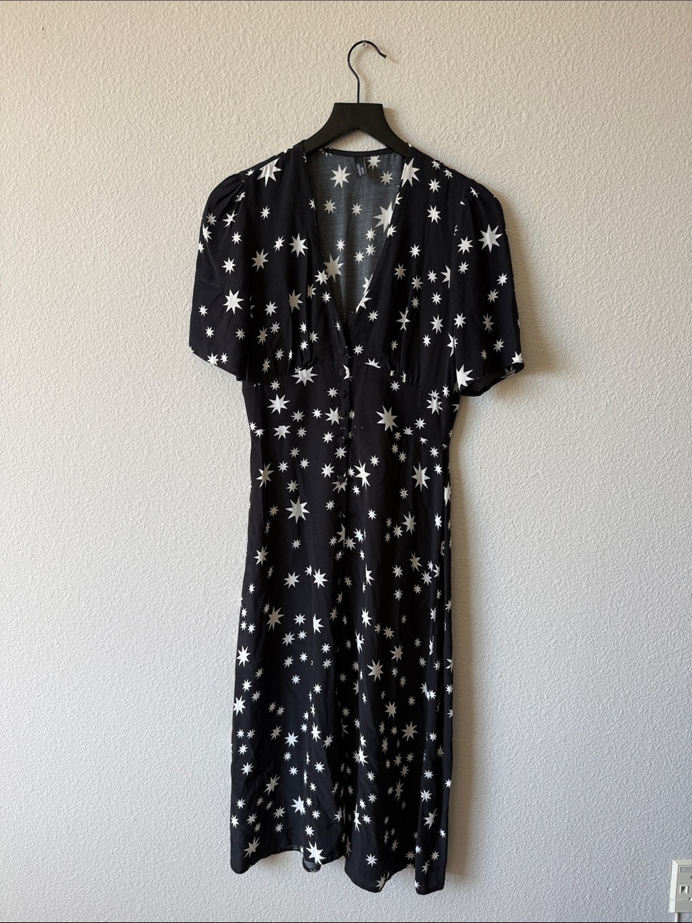 Black Star-Print Midi Dress with V-Neck
